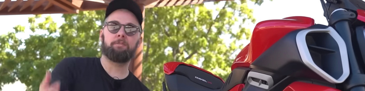 Read more about the article 10 Best Features 2023 Ducati Diavel V4 60799