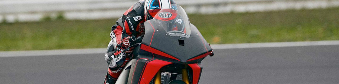 You are currently viewing 2023 Ducati Motoe Racer On Track 43520