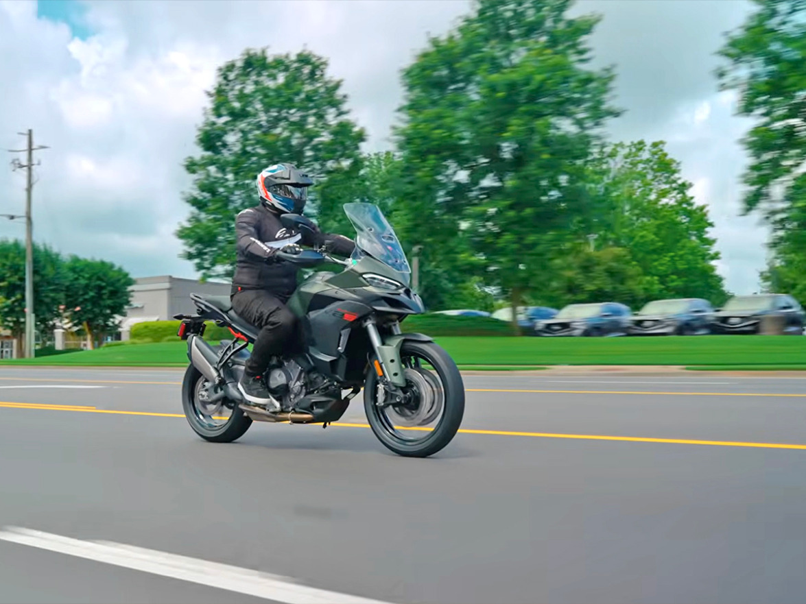 Read more about the article 2025 Ducati Multistrada V2 S First Ride 98079