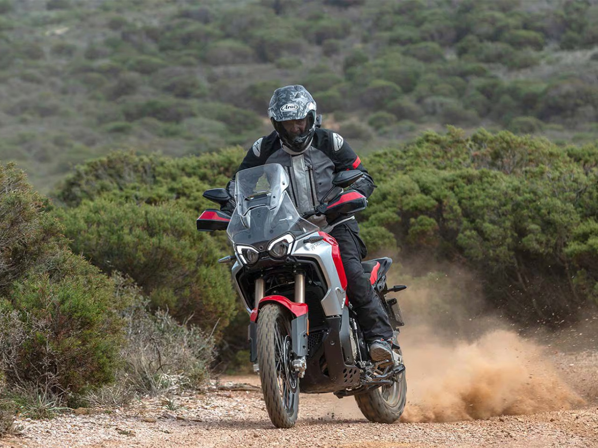 Read more about the article 2024 Mv Agusta Enduro Veloce First Ride 70647
