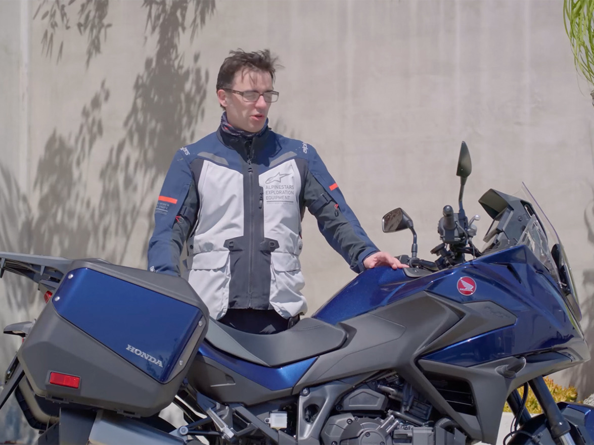 Read more about the article 2025 Honda Nt1100 Dct Review First Ride 97176