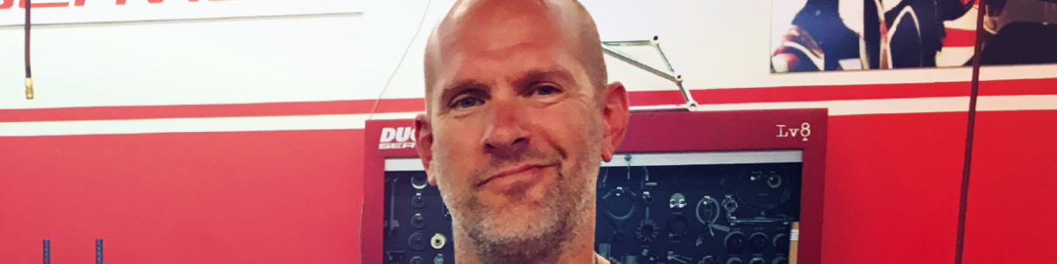 Read more about the article David Speeks V1 Moto Team Spotlight 25374