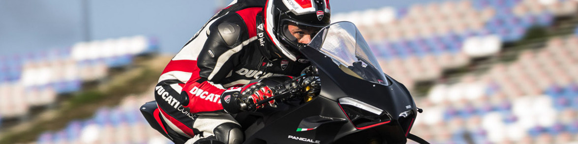 You are currently viewing Ducatis Ultimate Cota Trackday Machine 52678