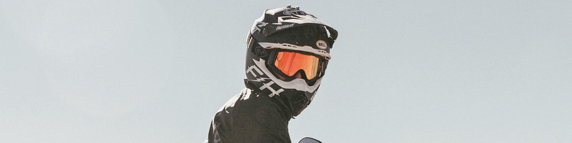 Read more about the article Ducati Celebrates The Mint 400 Victory With Fasthouse 33712