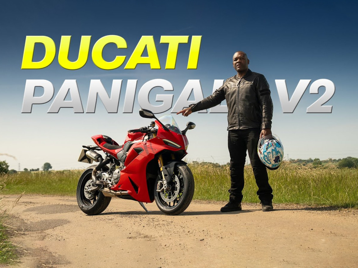 Read more about the article Ducati Panigale V2 S Review Its Scary Good 104129