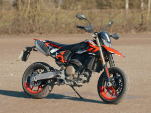 Read more about the article Ducati Hyper 698 Mono Rve Long Term Review 94564