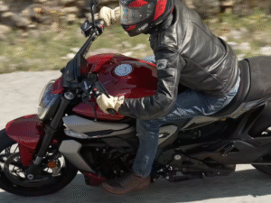 Read more about the article First Ride 2025 Ducati Xdiavel V4 Review 97069