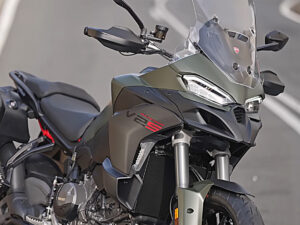 Read more about the article First Ride Review 2025 Ducati Multistrada V2 S 88278