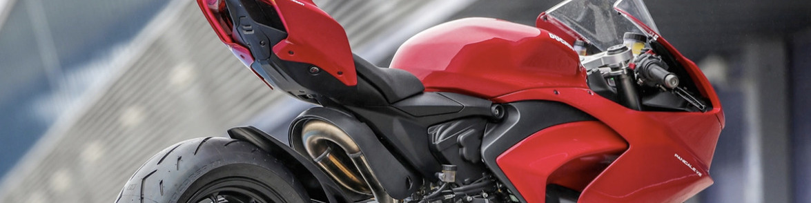 Read more about the article Is The Panigale V2 Better Than The V4 34099