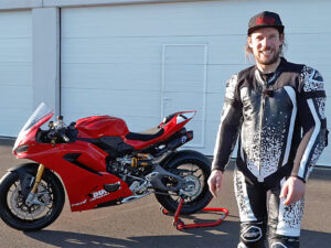 Read more about the article New Ducati V2 S Launch Ride Review 90765