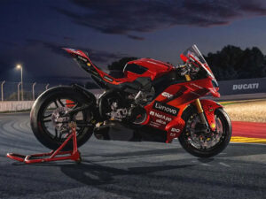 Read more about the article Panigale V4 Mrquez 2025 World Champion Replica Details 104744