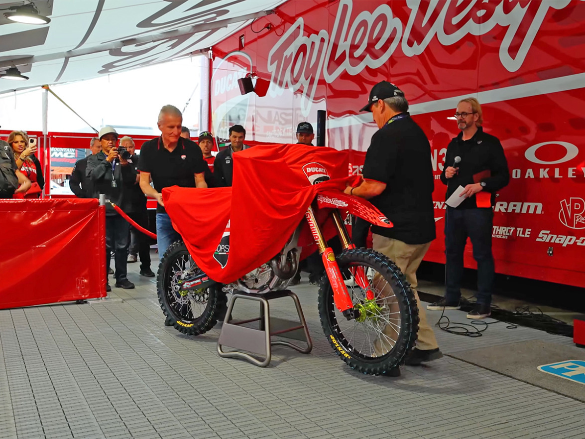 Read more about the article Revealed Ducatis Bold Move To America With Troy Lee Designs 85471