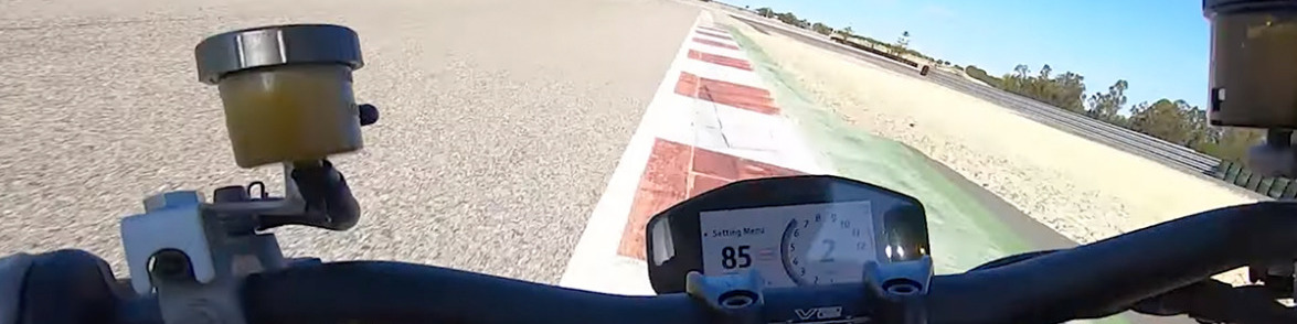 You are currently viewing Road Track Review 2022 Ducati Streetfighter V2 42422