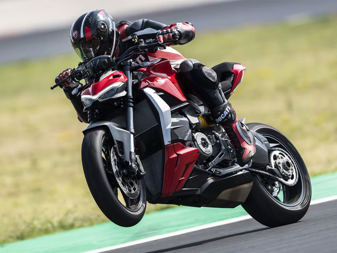 Read more about the article Why Less Isnt Always Less The 2024 Ducati Streetfighter V2 79353
