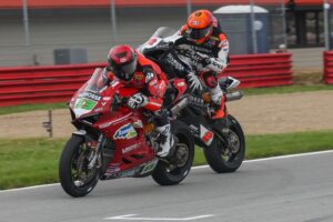 Read more about the article Darryn Binder Wins Double at Mid-Ohio | MotoAmerica Supersport | V1 Moto Houston