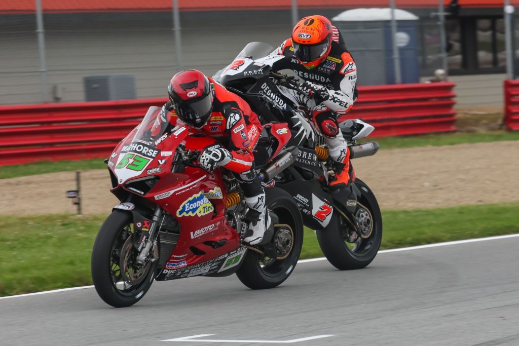 You are currently viewing Darryn Binder Wins Double at Mid-Ohio | MotoAmerica Supersport | V1 Moto Houston